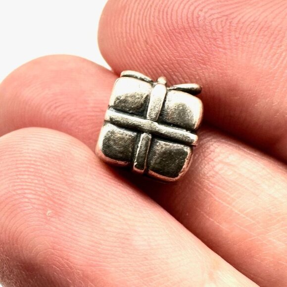Pandora Present Gift Box Charm 925 ALE Sterling Silver Birthday Holiday - Picture 2 of 5